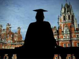 Graduated-woman featured