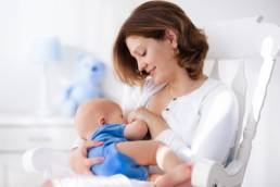 7 top tips for working and breastfeeding (F)