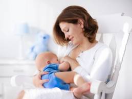 7 top tips for working and breastfeeding (F)