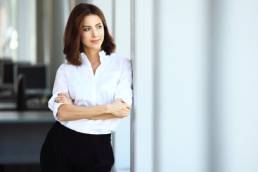 confident-working-women-featured