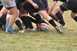 womens-rugby-team-featured