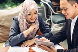 young-intern-listening-to-her-employer-featured