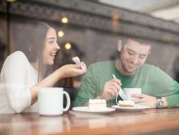 man-and-woman-on-a-date-in-a-coffee-shop-featured
