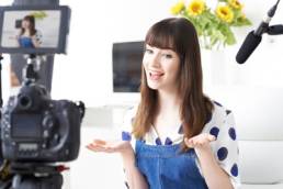 woman-creating-video-marketing-featured