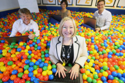 Cortecs, glass bubbles featured
