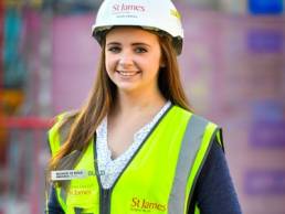 Rachel Darvall with Women in Build award 311016 featured