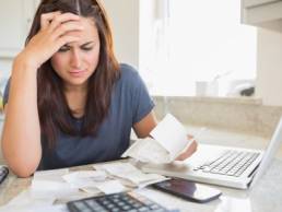 women worrying about money, financial fear factor