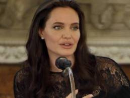 angelina jolie