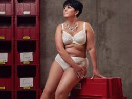 ANITA DAY 11004 Fiona Bayley featured