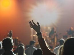 female festival headliners featured