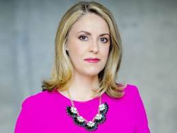 sarah smith featured