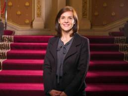 Joanna Roper featured