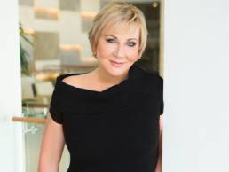 Deb Farnworth Wood featured