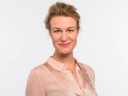 Kate Vandenberg featured