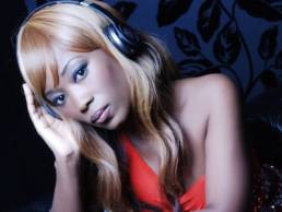 China L'One featured