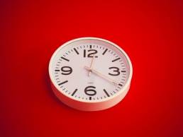 career o'clock, clock on wall featured