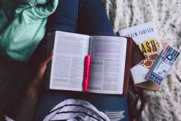woman studying, learning featured
