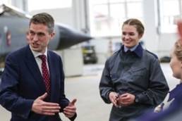 Gavin Williamson, RAF defence featured