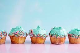 Cupcake day featured