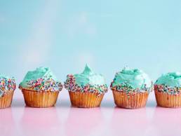 Cupcake day featured