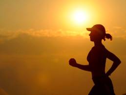 healthy lifestyle, health, woman running featured