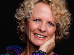 TINEKE RENSON featured