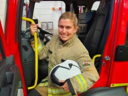 BECI NEWTON featured