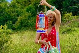 Suzie Bidlake with lanterns featured