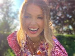 Miranda Holder featured