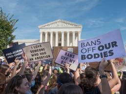 Women's March in support of Roe v Wade
