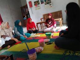 group of islamic women